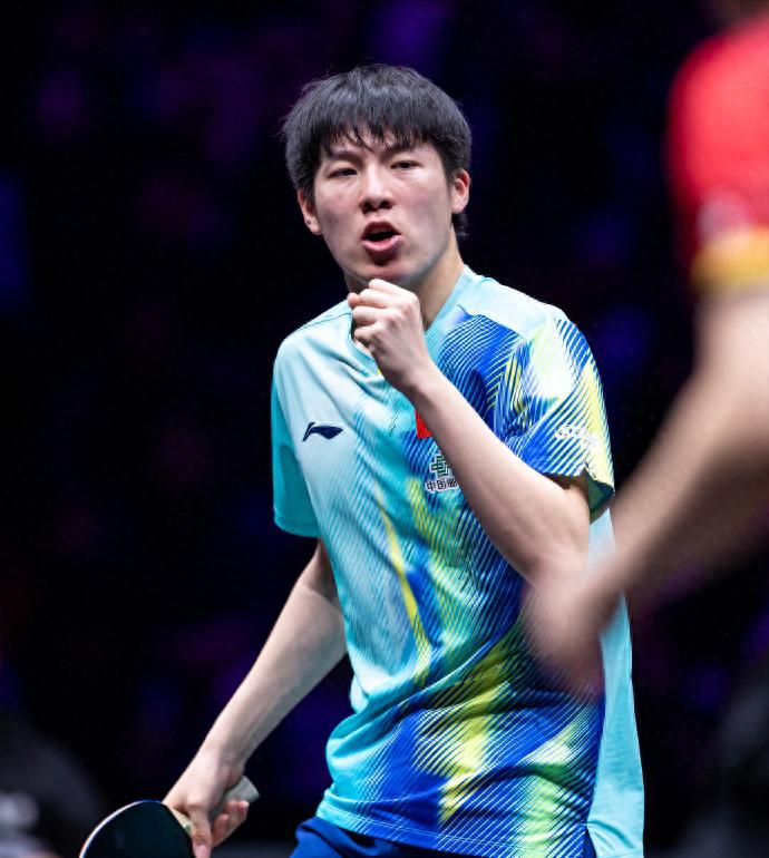 21-19掀翻张本，连克3大世界前十！温瑞博是下一个马龙还是王励勤|张本智和|邱党|重庆|体系|少年_新浪体育_新浪新闻